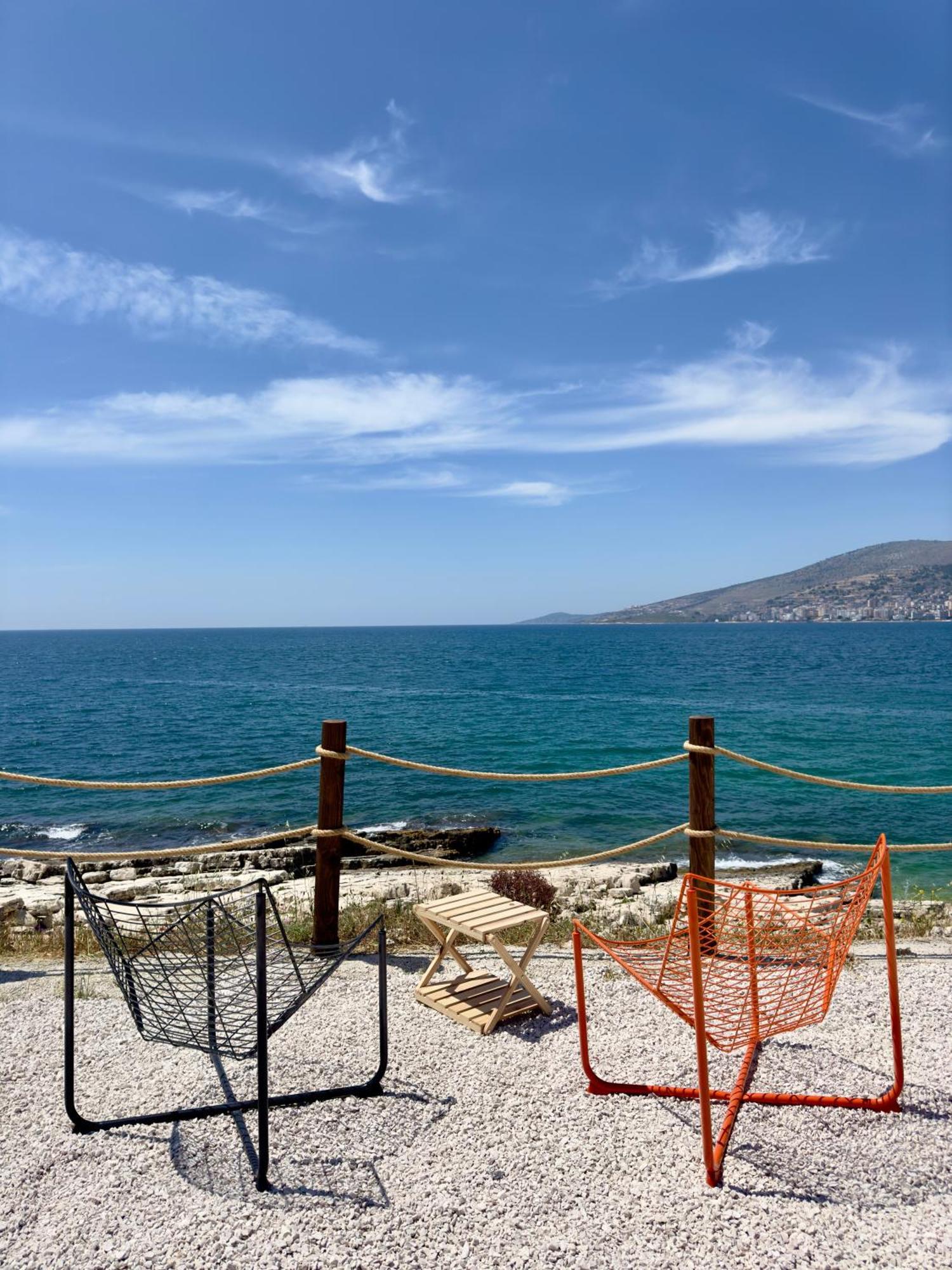 Orb Inn Sarandë エクステリア 写真
